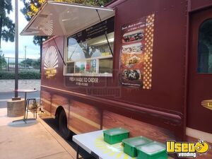 1999 P30 Step Van Kitchen Food Truck All-purpose Food Truck Flatgrill California Gas Engine for Sale