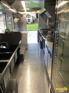 1999 P30 Step Van Kitchen Food Truck All-purpose Food Truck Generator Florida Gas Engine for Sale