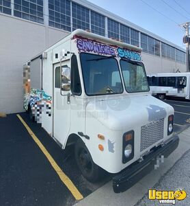 1999 P30 Step Van Kitchen Food Truck All-purpose Food Truck Illinois Gas Engine for Sale