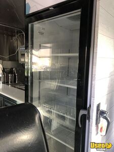 1999 P30 Step Van Kitchen Food Truck All-purpose Food Truck Interior Lighting Florida Gas Engine for Sale