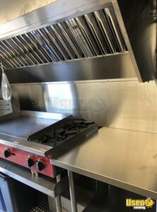 1999 P30 Step Van Kitchen Food Truck All-purpose Food Truck Prep Station Cooler Florida Gas Engine for Sale