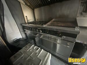 1999 P30 Step Van Kitchen Food Truck All-purpose Food Truck Pro Fire Suppression System Illinois Gas Engine for Sale
