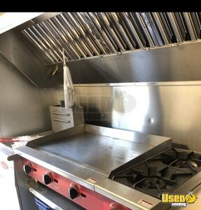 1999 P30 Step Van Kitchen Food Truck All-purpose Food Truck Stovetop Florida Gas Engine for Sale