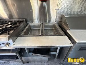 1999 P30 Taco Food Truck Gray Water Tank Virginia Diesel Engine for Sale