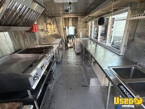 1999 P30 Taco Food Truck Prep Station Cooler Virginia Diesel Engine for Sale