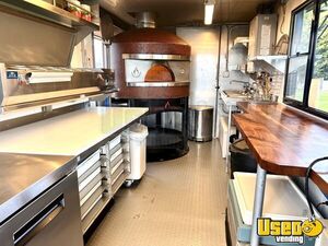 1999 P30 Workhorse Pizza Food Truck Breaker Panel Washington Diesel Engine for Sale