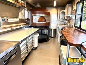 1999 P30 Workhorse Pizza Food Truck Concession Window Washington Diesel Engine for Sale