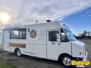 1999 P30 Workhorse Pizza Food Truck Exterior Customer Counter Washington Diesel Engine for Sale