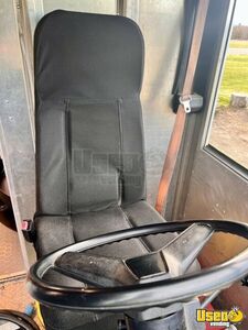 1999 P30 Workhorse Pizza Food Truck Fire Extinguisher Washington Diesel Engine for Sale