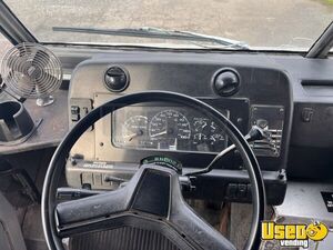 1999 P30 Workhorse Pizza Food Truck Prep Station Cooler Washington Diesel Engine for Sale