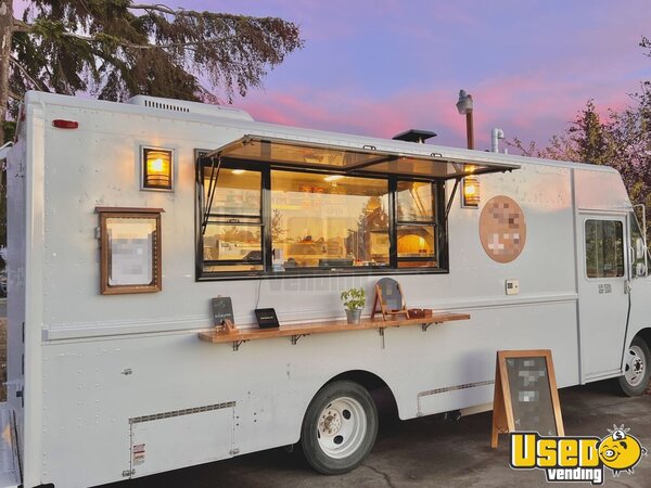 1999 P30 Workhorse Pizza Food Truck Washington Diesel Engine for Sale