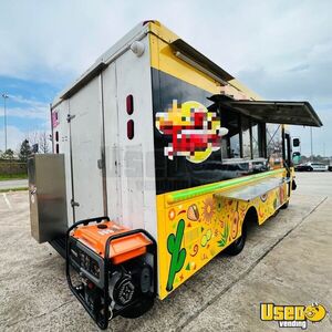 1999 P42 All-purpose Food Truck Surveillance Cameras Texas Diesel Engine for Sale