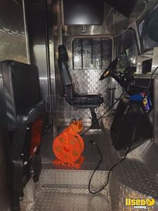 1999 P42 Step Van Kitchen Food Truck All-purpose Food Truck Floor Drains Texas Gas Engine for Sale