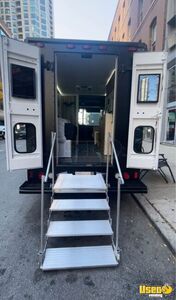 1999 P50 Mobile Hair & Nail Salon Truck Air Conditioning Illinois for Sale