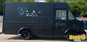 1999 P50 Mobile Hair & Nail Salon Truck Illinois for Sale