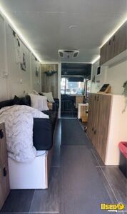 1999 P50 Mobile Hair & Nail Salon Truck Insulated Walls Illinois for Sale