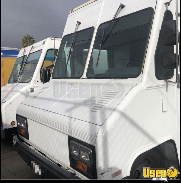 1999 Step Van Kitchen Food Truck All-purpose Food Truck California Diesel Engine for Sale