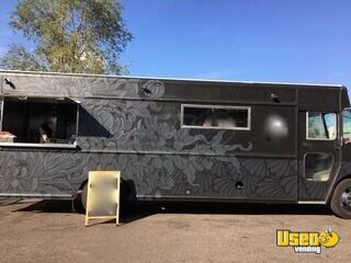 1999 Step Van Kitchen Food Truck All-purpose Food Truck Colorado Diesel Engine for Sale