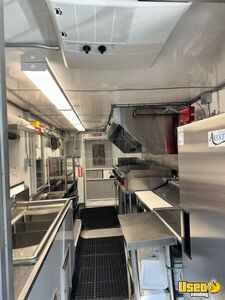 1999 Step Van Kitchen Food Truck All-purpose Food Truck Concession Window California Gas Engine for Sale