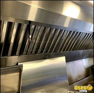 1999 Step Van Kitchen Food Truck All-purpose Food Truck Diamond Plated Aluminum Flooring California Diesel Engine for Sale