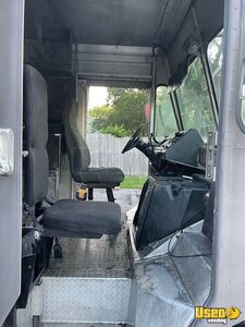 1999 Step Van Kitchen Food Truck All-purpose Food Truck Electrical Outlets Texas Gas Engine for Sale