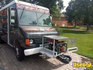 1999 Step Van Kitchen Food Truck All-purpose Food Truck Insulated Walls South Carolina Gas Engine for Sale