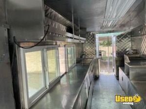 1999 Step Van Kitchen Food Truck All-purpose Food Truck Interior Lighting Texas Gas Engine for Sale