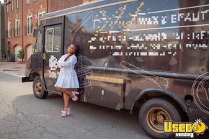 1999 Step Van Mobile Hair & Nail Salon Truck Air Conditioning Washington for Sale