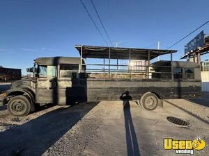 1999 Thompson Party Bus Tennessee for Sale