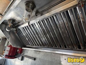 1999 Truck All-purpose Food Truck Diamond Plated Aluminum Flooring Virginia Diesel Engine for Sale