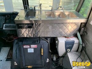 1999 Utilimaster Step Van Food Truck All-purpose Food Truck Interior Lighting Virginia Diesel Engine for Sale