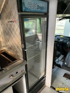 1999 Utilimaster Step Van Food Truck All-purpose Food Truck Pro Fire Suppression System Virginia Diesel Engine for Sale