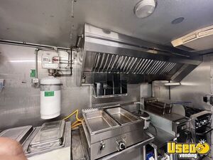 1999 Utility Master Kitchen Food Truck All-purpose Food Truck Propane Tank Utah Diesel Engine for Sale