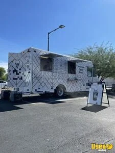 1999 Walk-in Van Coffee & Beverage Truck Air Conditioning Arizona Diesel Engine for Sale