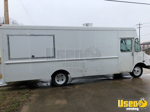 1999 Workhorse P32 Food Truck Missouri Diesel Engine for Sale 1999 Workhorse P32 Food Truck Missouri Diesel Engine for Sale