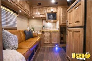 2-horse Lq Trailer Refrigerator Oklahoma for Sale