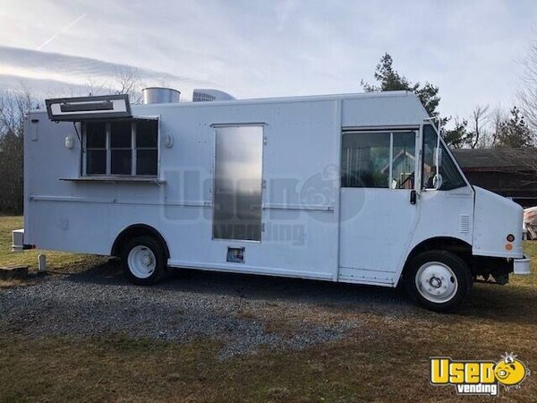 2000 27.2' Diesel Mt45 Step Van Kitchen Food Truck All-purpose Food Truck North Carolina Diesel Engine for Sale