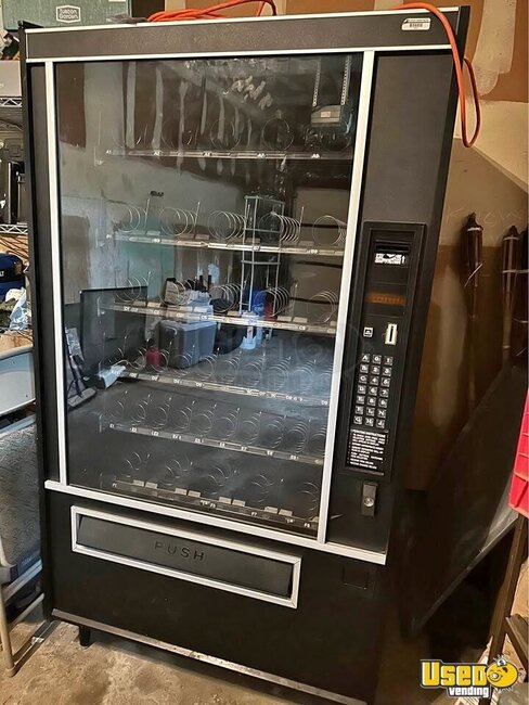 2000 3159 Usi Snack Machine Ohio for Sale