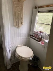 2000 3800 Series Skoolie Gray Water Tank Texas Diesel Engine for Sale