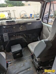2000 4700 Coffee & Beverage Truck Cabinets Arizona Diesel Engine for Sale
