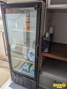 2000 4700 Coffee & Beverage Truck Refrigerator Arizona Diesel Engine for Sale