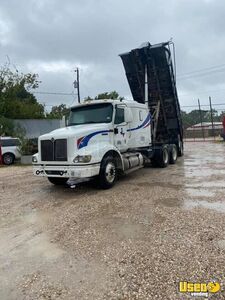 2000 9200 International Semi Truck 2 Texas for Sale