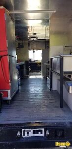 2000 Box Truck Barbecue Food Truck Concession Window Texas Diesel Engine for Sale