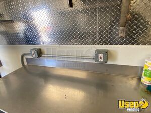 2000 C5500 Kitchen Food Truck All-purpose Food Truck 133 Arkansas Gas Engine for Sale