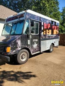 2000 Custom Forward Control Chassis Kitchen Food Truck All-purpose Food Truck Indiana Gas Engine for Sale
