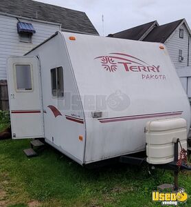2000 Dakota Kitchen Food Trailer Pennsylvania for Sale