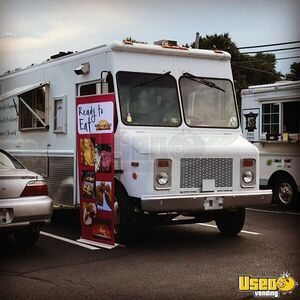 2000 Diesel Step Van Kitchen Food Truck All-purpose Food Truck Virginia Diesel Engine for Sale