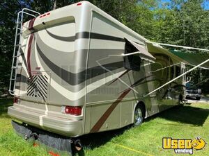 2000 Dutch Star 3858 Motorhome Bus Motorhome Additional 7 New Hampshire Diesel Engine for Sale