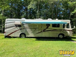2000 Dutch Star 3858 Motorhome Bus Motorhome Air Conditioning New Hampshire Diesel Engine for Sale