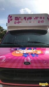 2000 E-350 Mobile Pet Grooming Truck Pet Care / Veterinary Truck Air Conditioning Florida for Sale
